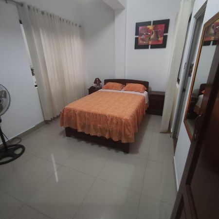 Hospedaje Renzo Tarapoto Esterno foto