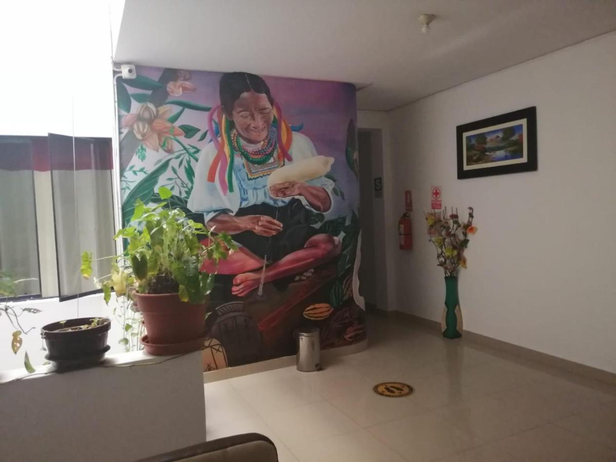 Hospedaje Renzo Tarapoto Esterno foto