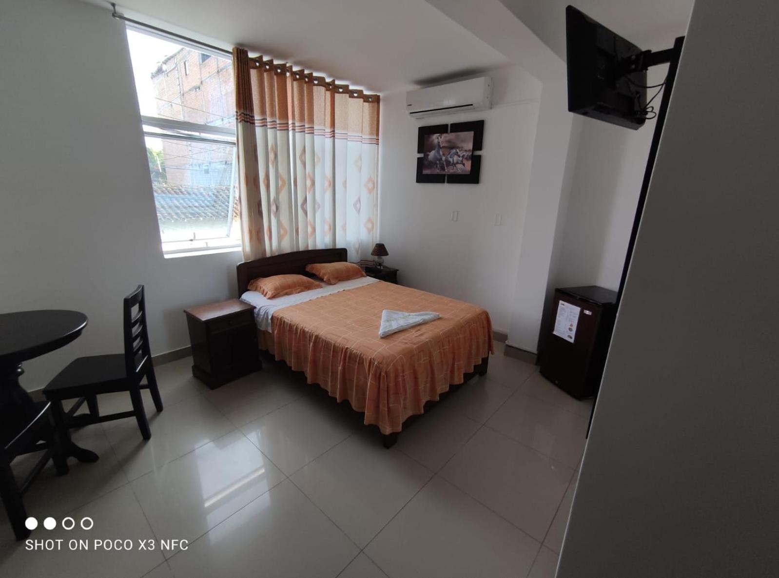 Hospedaje Renzo Tarapoto Esterno foto