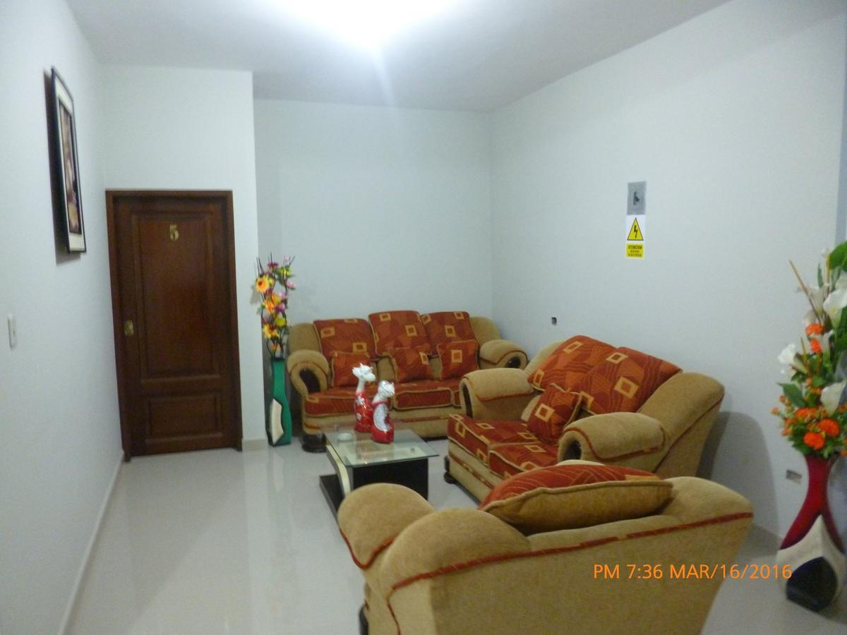Hospedaje Renzo Tarapoto Esterno foto