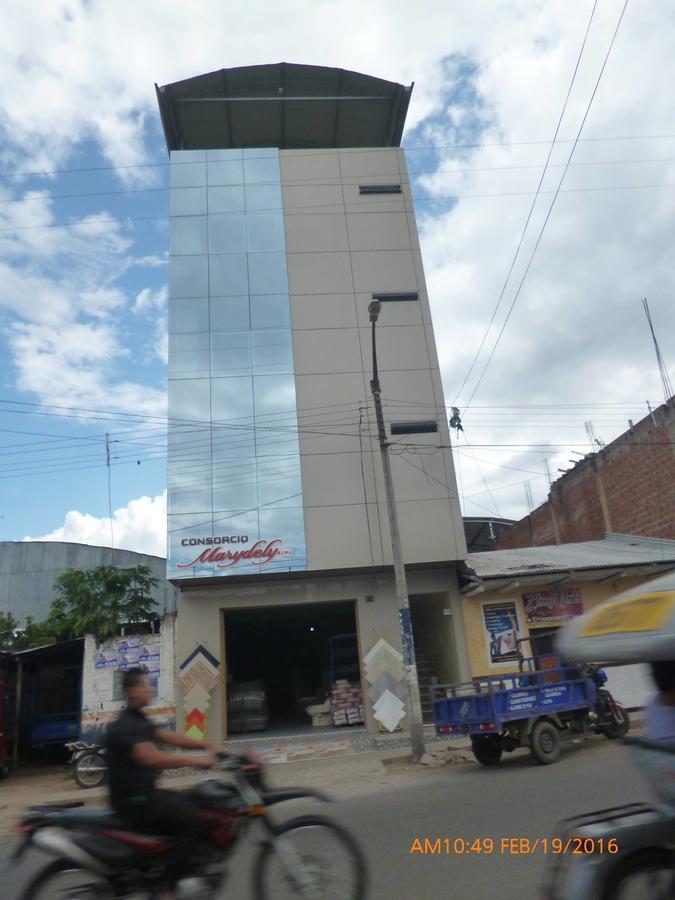 Hospedaje Renzo Tarapoto Esterno foto