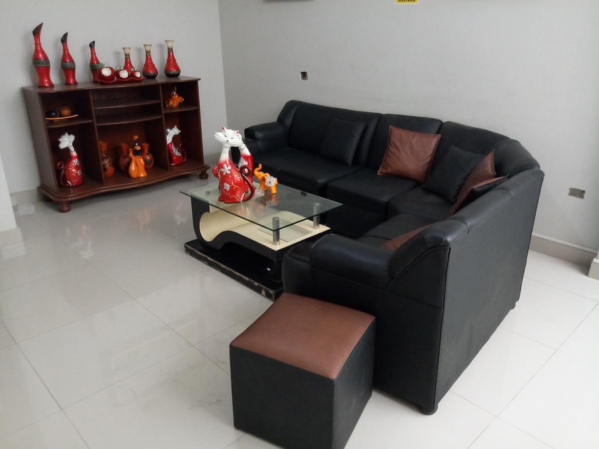 Hospedaje Renzo Tarapoto Esterno foto