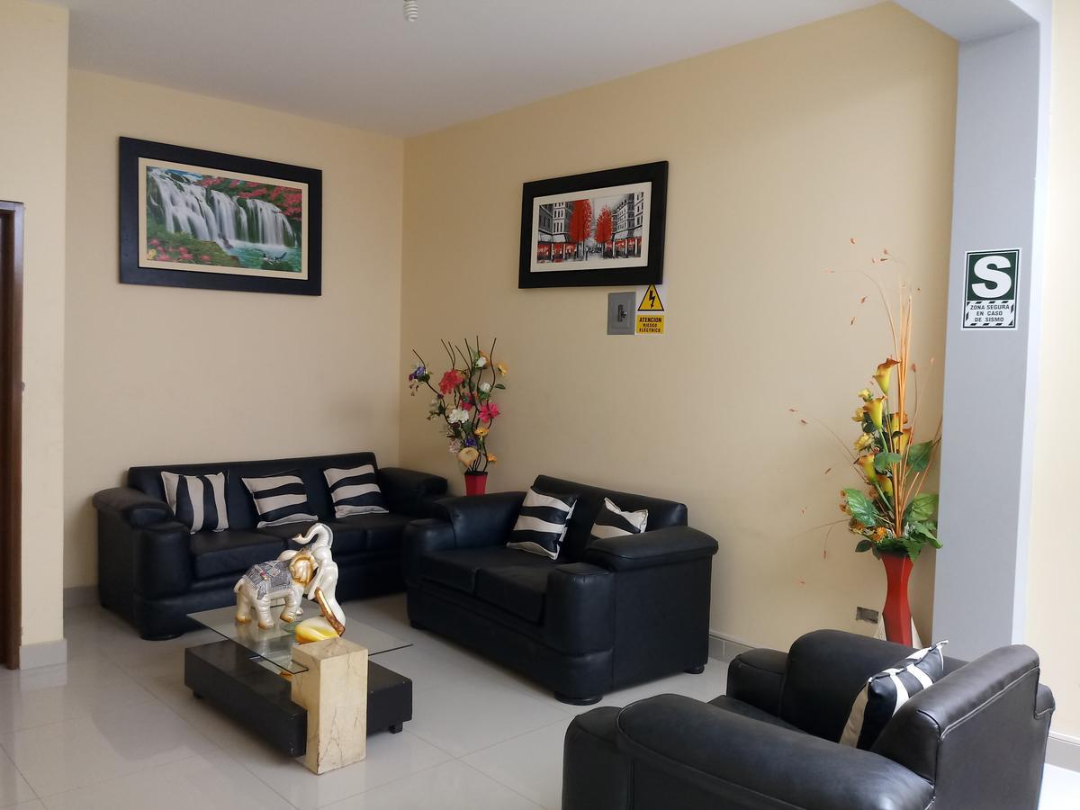 Hospedaje Renzo Tarapoto Esterno foto
