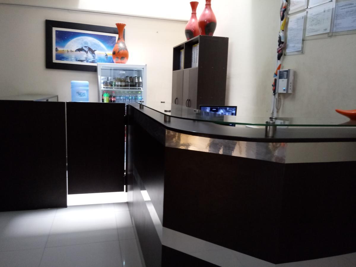 Hospedaje Renzo Tarapoto Esterno foto